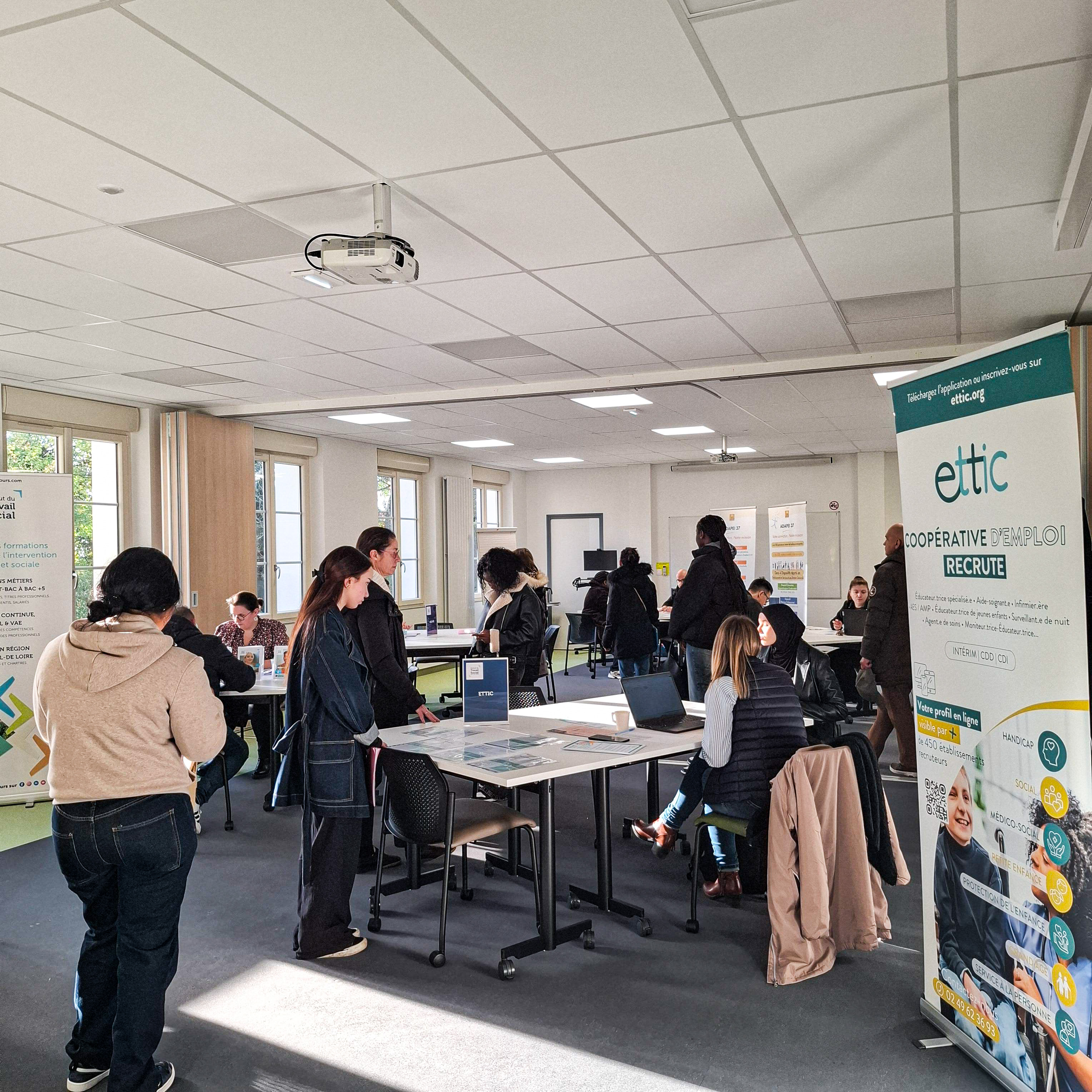 Job dating dédié aux secteurs du sanitaire, du social, du médico-social et du service à la personne.